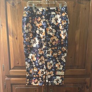 NWT Floral Women's Capri pants